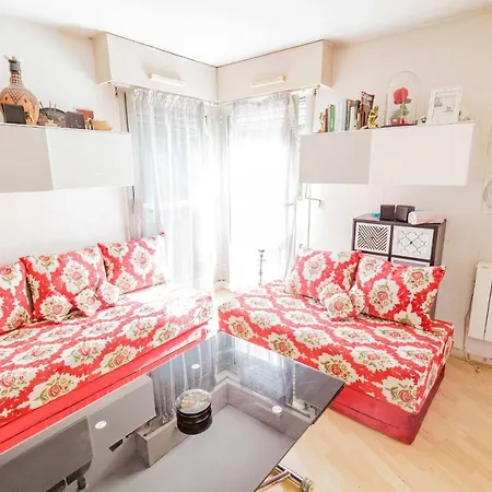 COSY studio in PARIS Appartamento Parigi